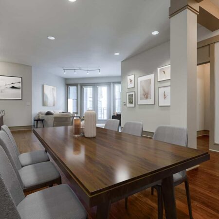 Trinity-Commons-Apartment-and-Lofts-in-Durham-dining-room