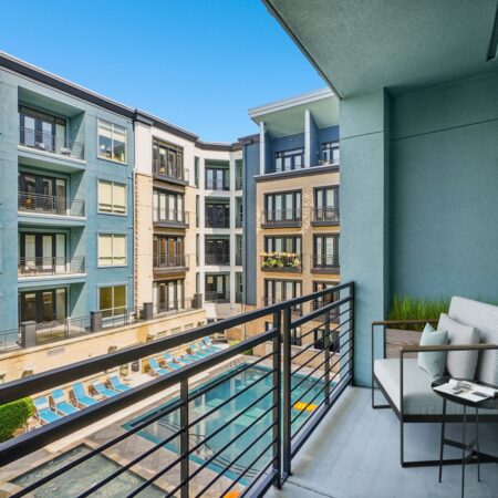 Trinity-Commons-Apartments-balcony1