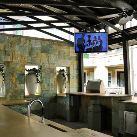 Trinity-Commons-apartments-in-Durham-NC-outdoor-bar