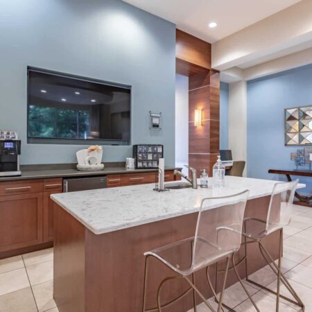 Trinity-Commons-apartments-in-Durham-clubhouse-kitchen